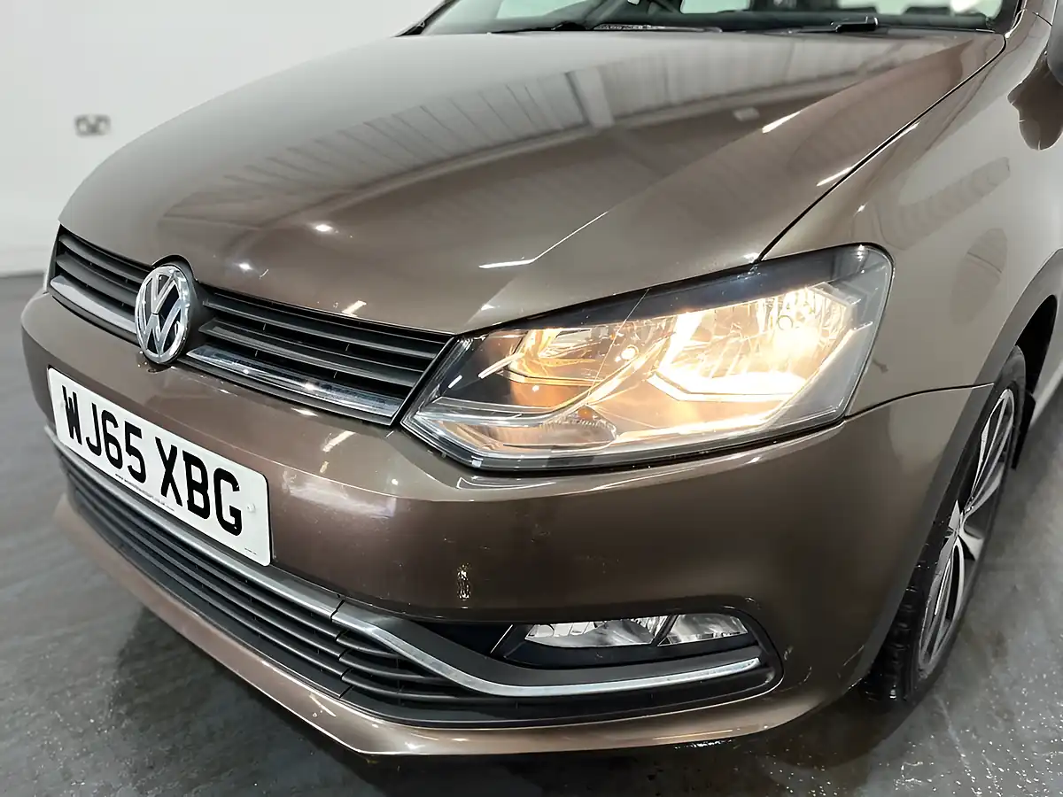 Used 2015 Volkswagen Polo Se Brown - Interior and Exterior details 4