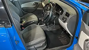 Used 2015 Volkswagen Polo Se Design Blue - Interior and Exterior details 12