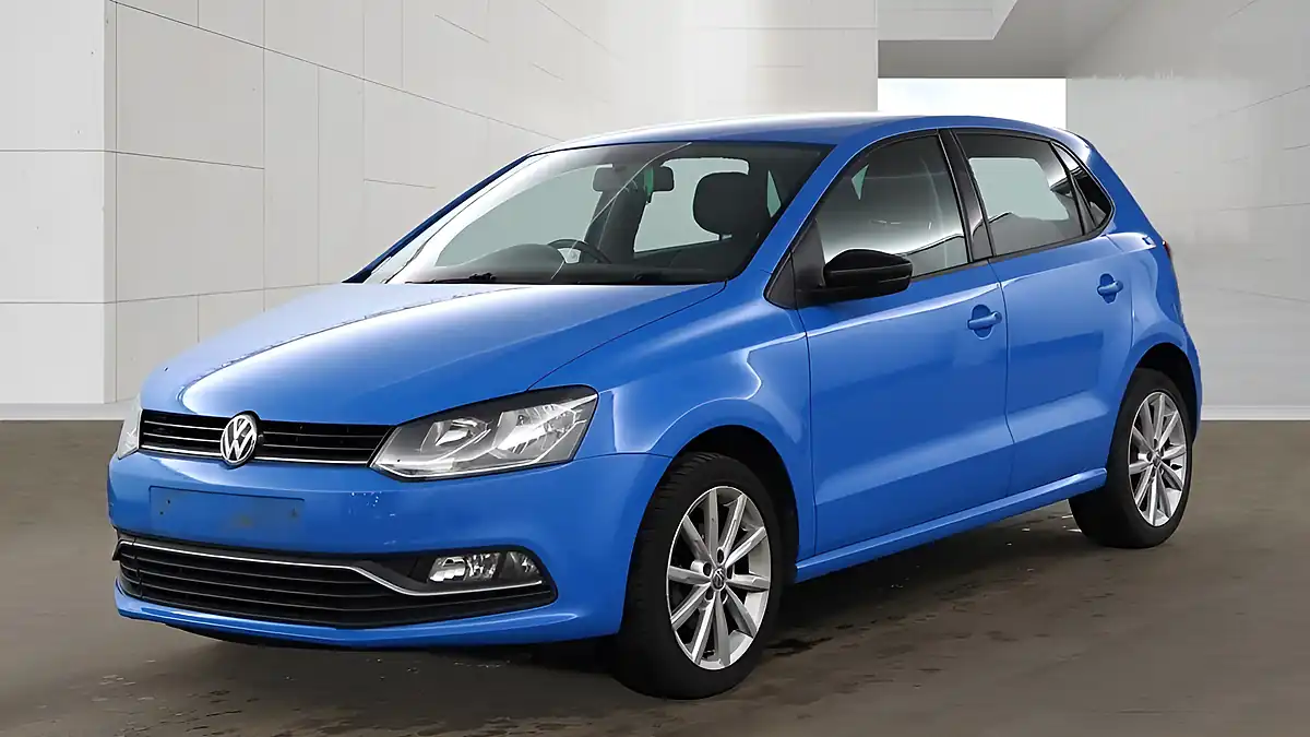 Used 2015 Volkswagen Polo Se Design Blue - Interior and Exterior details 2