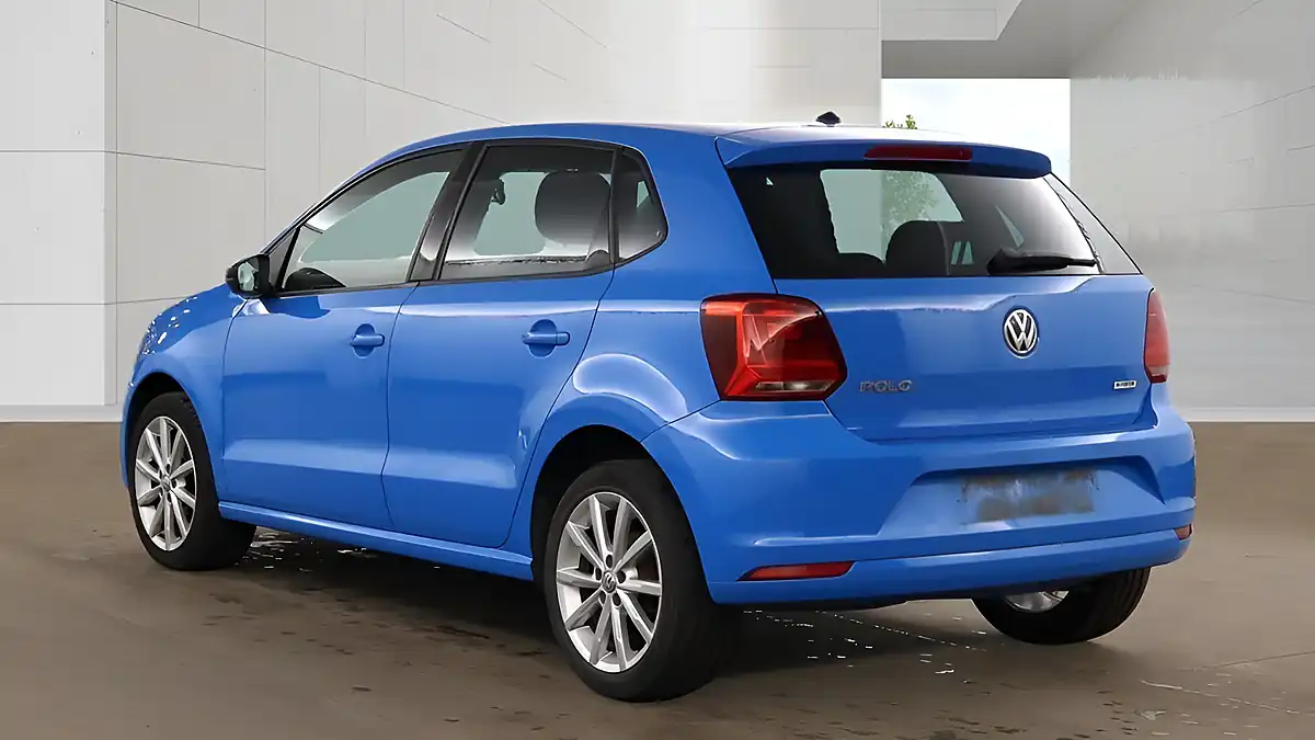 Used 2015 Volkswagen Polo Se Design Blue - Interior and Exterior details 4