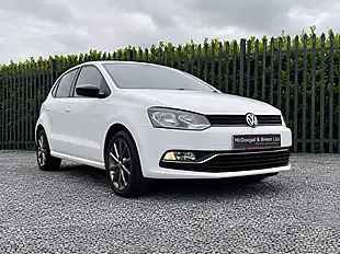 Used 2015 Volkswagen Polo Se Design White - Interior and Exterior details 12