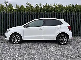 Used 2015 Volkswagen Polo Se Design White - Interior and Exterior details 2