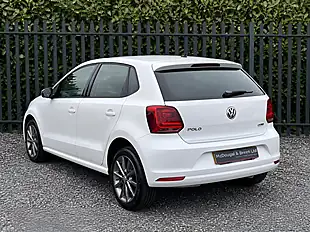 Used 2015 Volkswagen Polo Se Design White - Interior and Exterior details 3