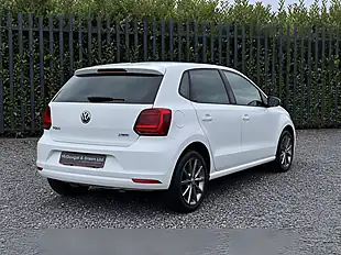 Used 2015 Volkswagen Polo Se Design White - Interior and Exterior details 5