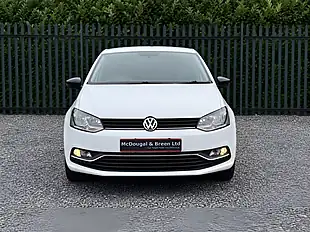 Used 2015 Volkswagen Polo Se Design White - Interior and Exterior details 8