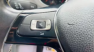 Used 2015 Volkswagen Polo Se Design White - Interior and Exterior details 12