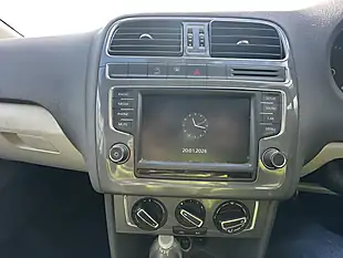 Used 2015 Volkswagen Polo Se Design White - Interior and Exterior details 16