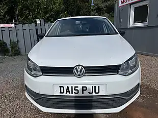 Used 2015 Volkswagen Polo Se Design White - Interior and Exterior details 3