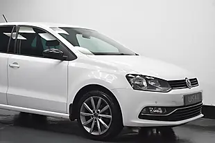 Used 2015 Volkswagen Polo Se Design White - Interior and Exterior details 14