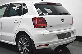 Used 2015 Volkswagen Polo Se Design White - Interior and Exterior details 6