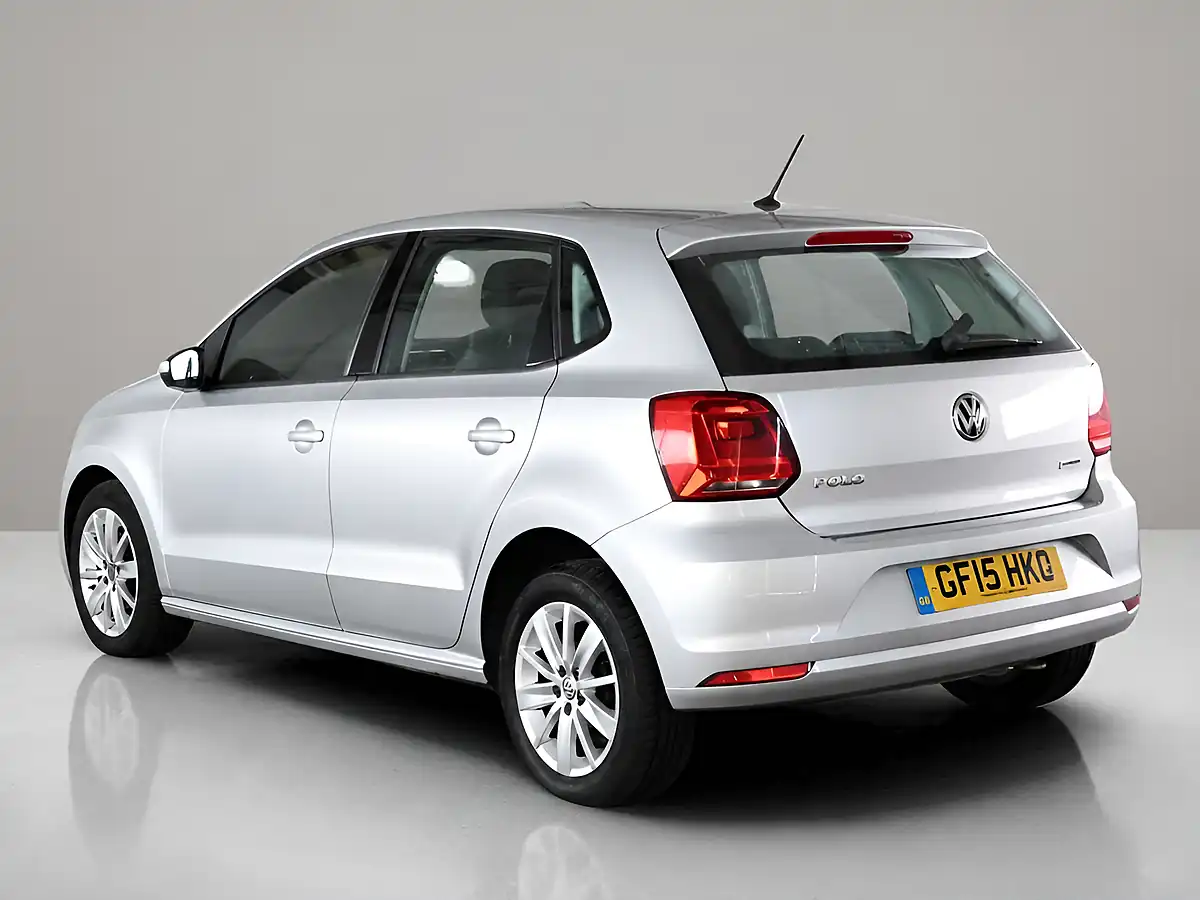 Used 2015 Volkswagen Polo Se Edition Silver - Interior and Exterior details 4
