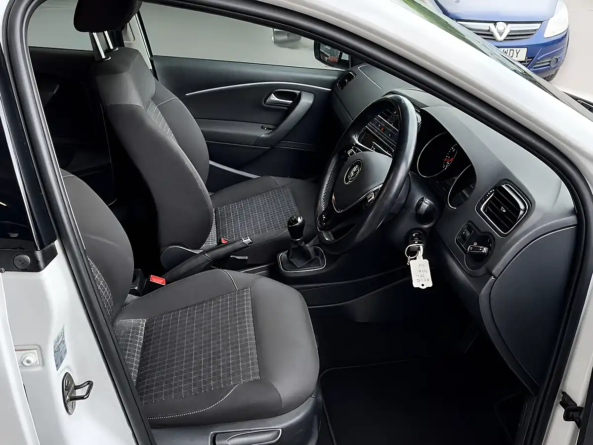 Used 2015 Volkswagen Polo Se Edition White - Interior and Exterior details 2