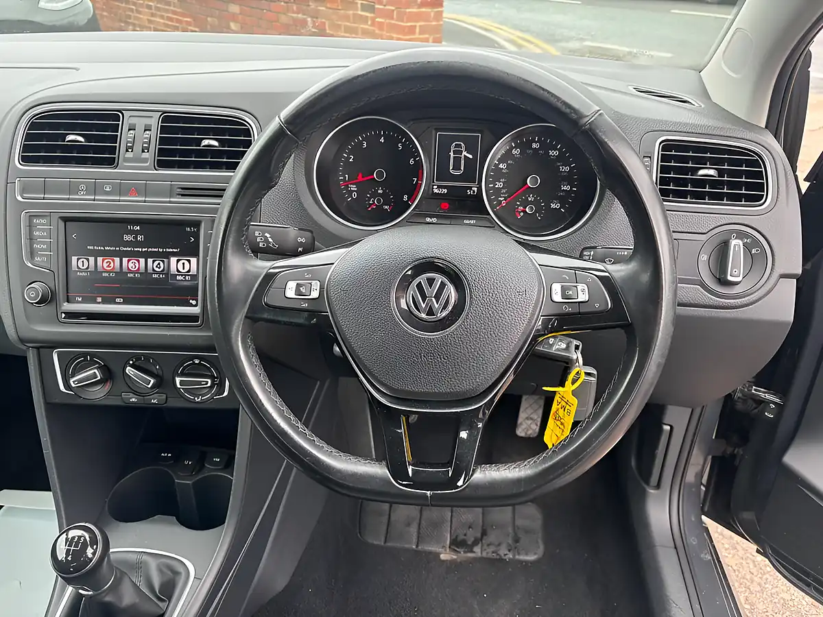 Used 2015 Volkswagen Polo Se Grey - Interior and Exterior details 11