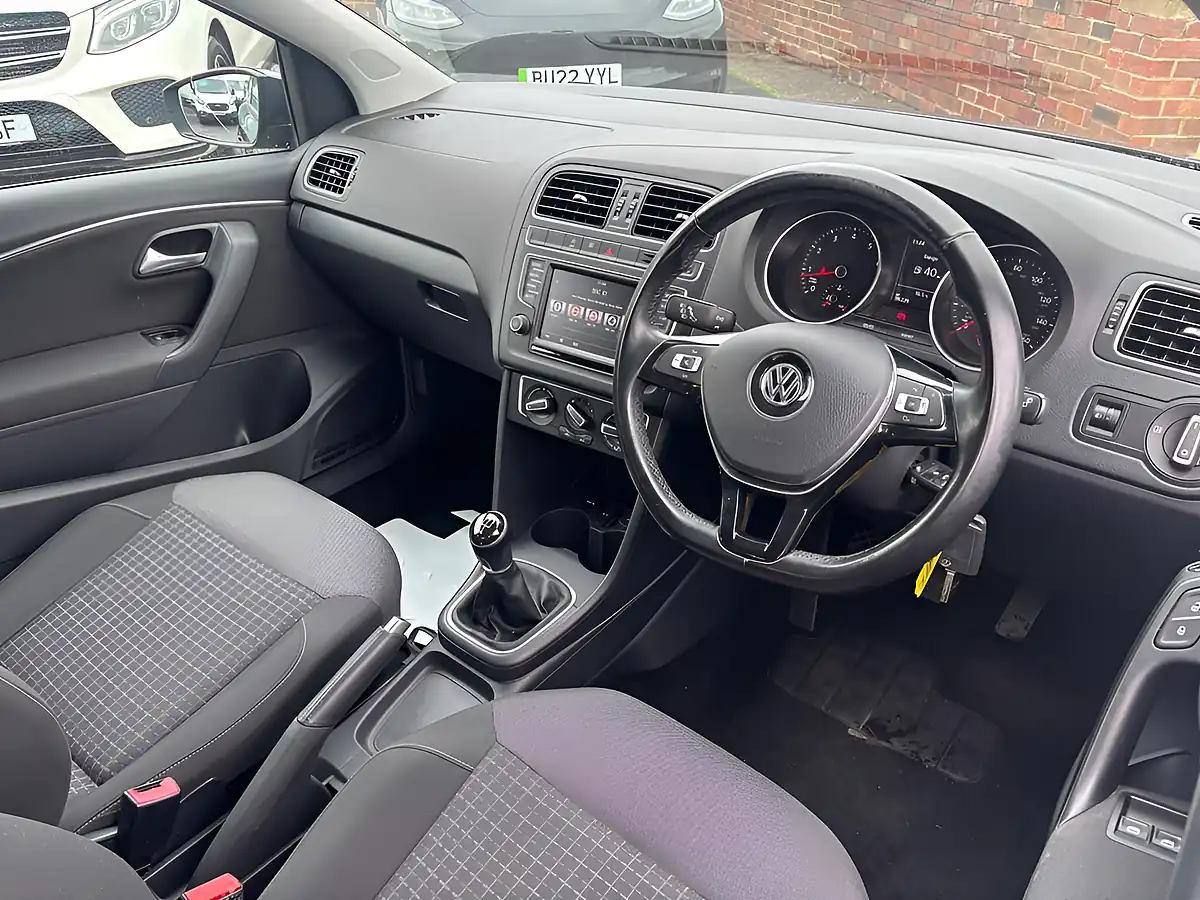 Used 2015 Volkswagen Polo Se Grey - Interior and Exterior details 12