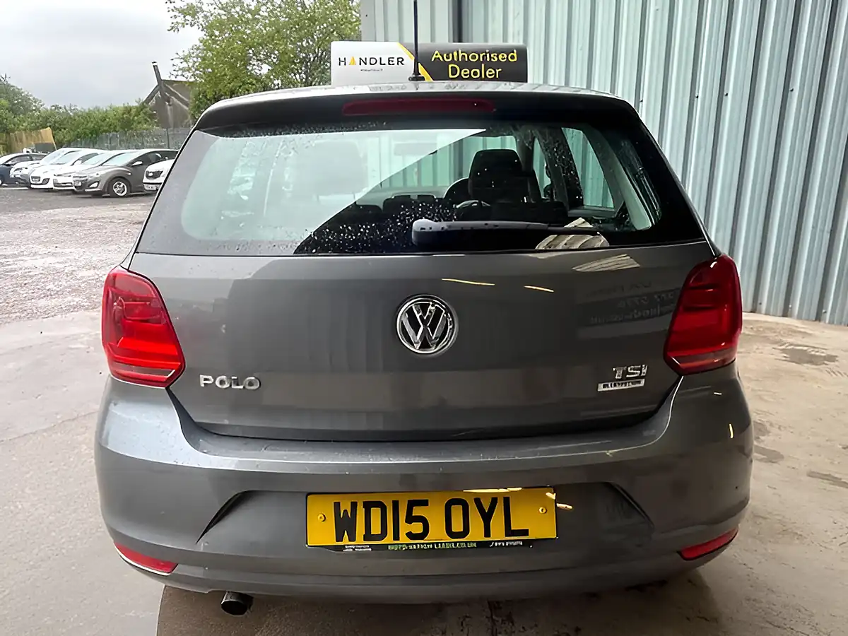 Used 2015 Volkswagen Polo Se Grey - Interior and Exterior details 12