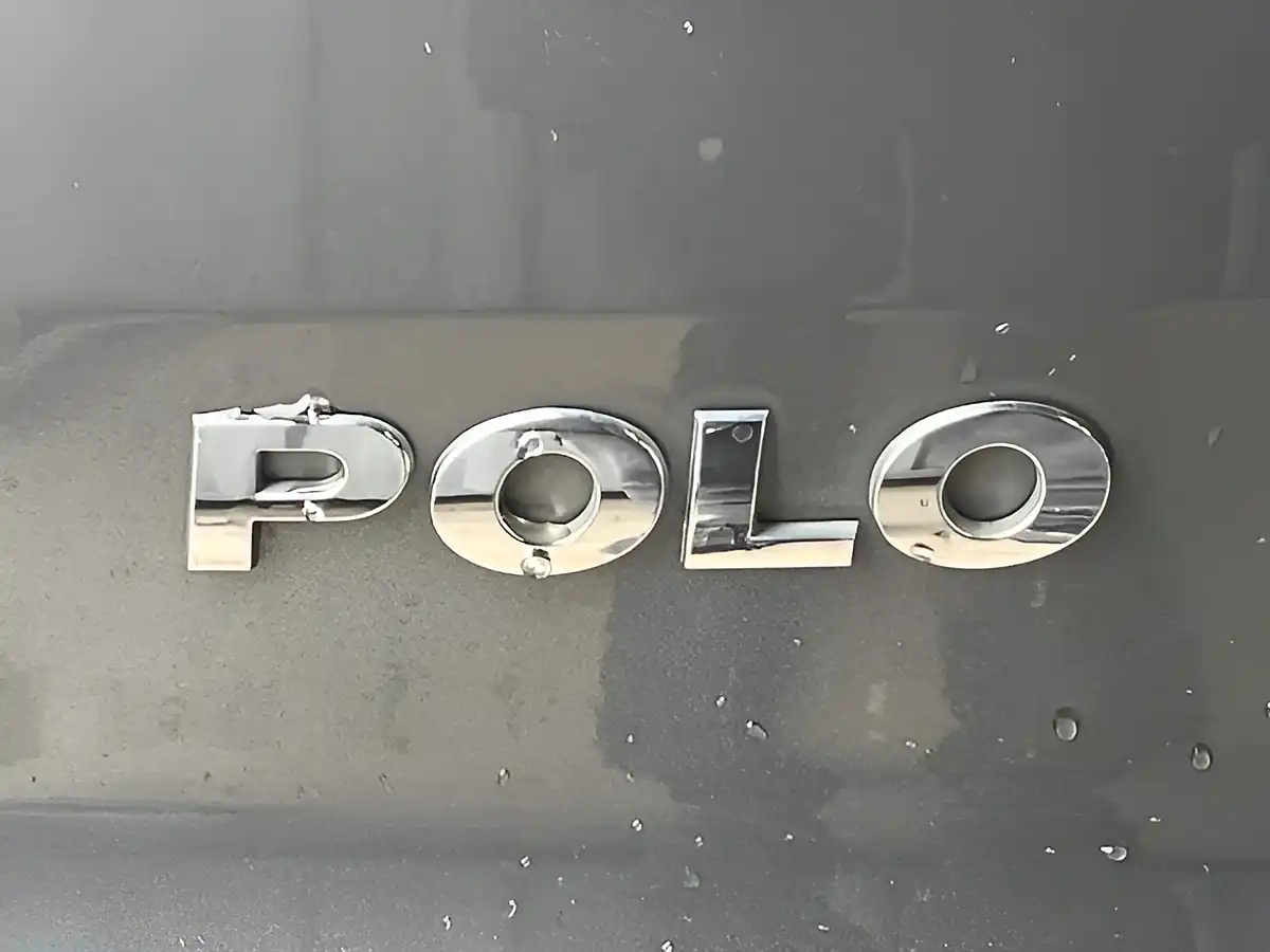 Used 2015 Volkswagen Polo Se Grey - Interior and Exterior details 6