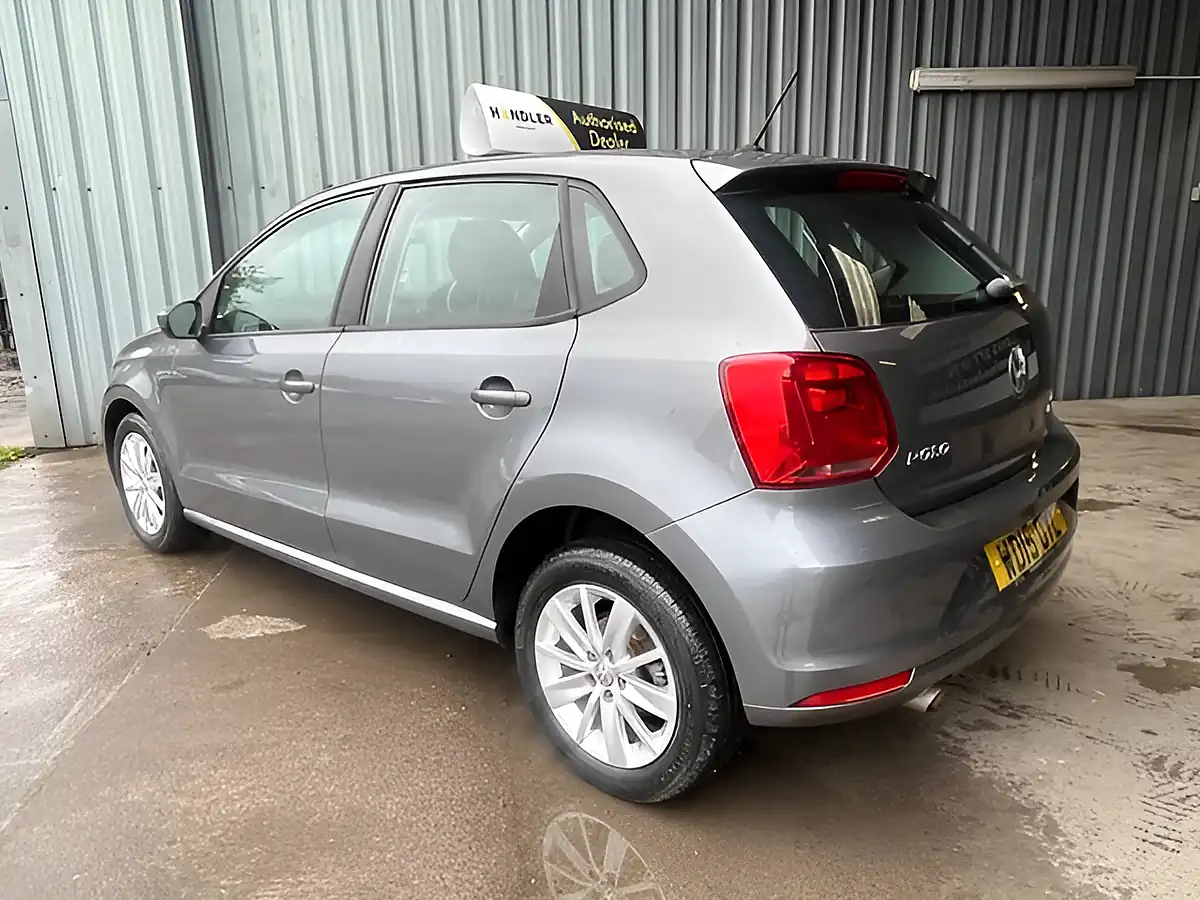Used 2015 Volkswagen Polo Se Grey - Interior and Exterior details 7