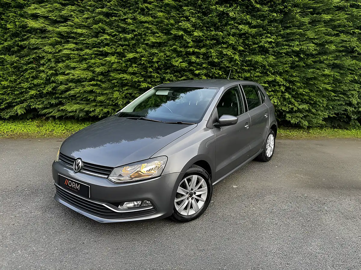 Used 2015 Volkswagen Polo Se Grey - Front View