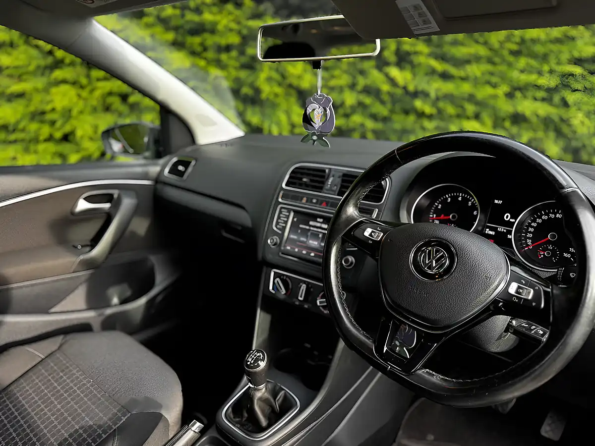 Used 2015 Volkswagen Polo Se Grey - Interior and Exterior details 13