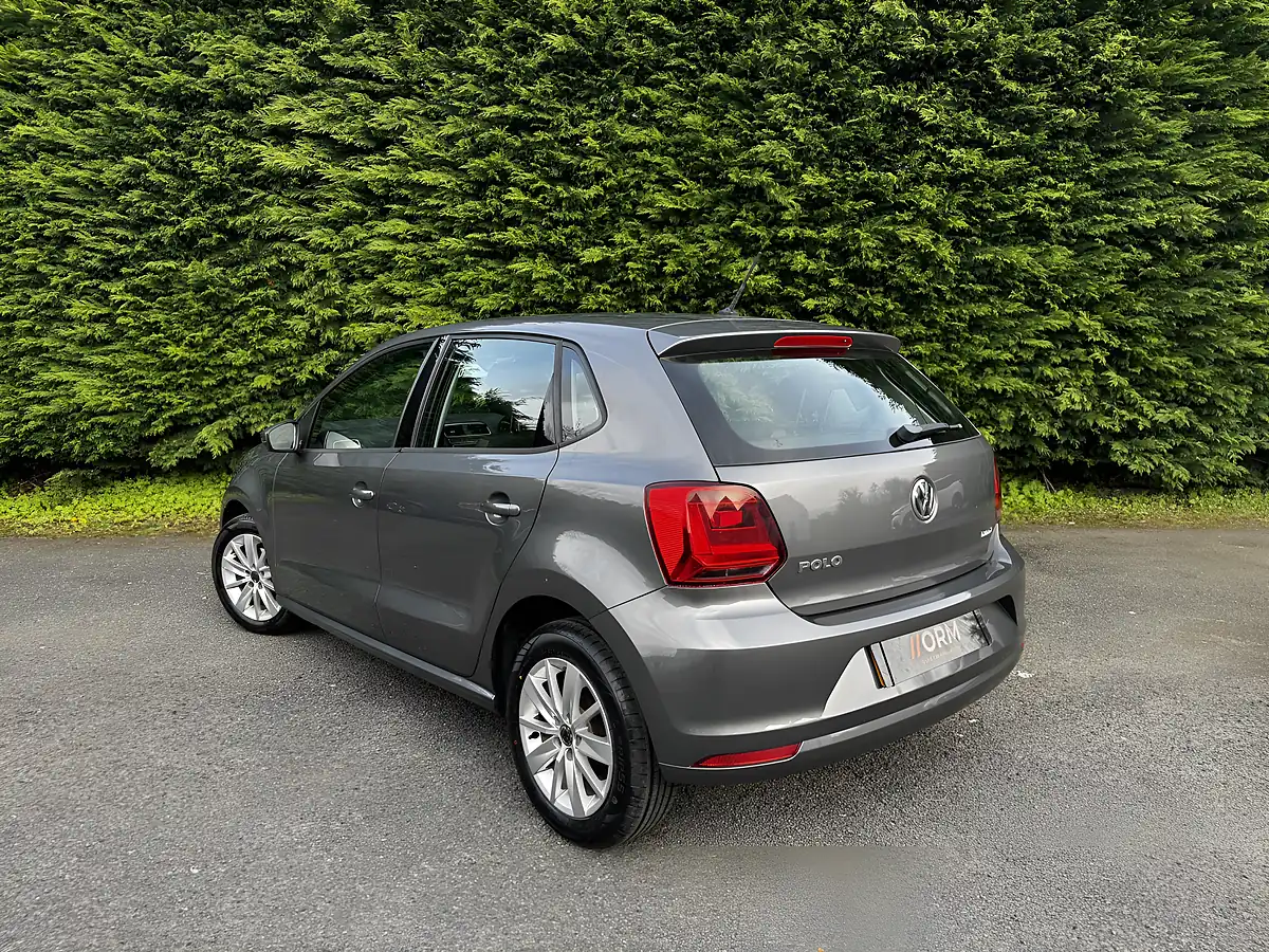 Used 2015 Volkswagen Polo Se Grey - Interior and Exterior details 3