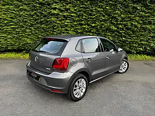 Used 2015 Volkswagen Polo Se Grey - Interior and Exterior details 4