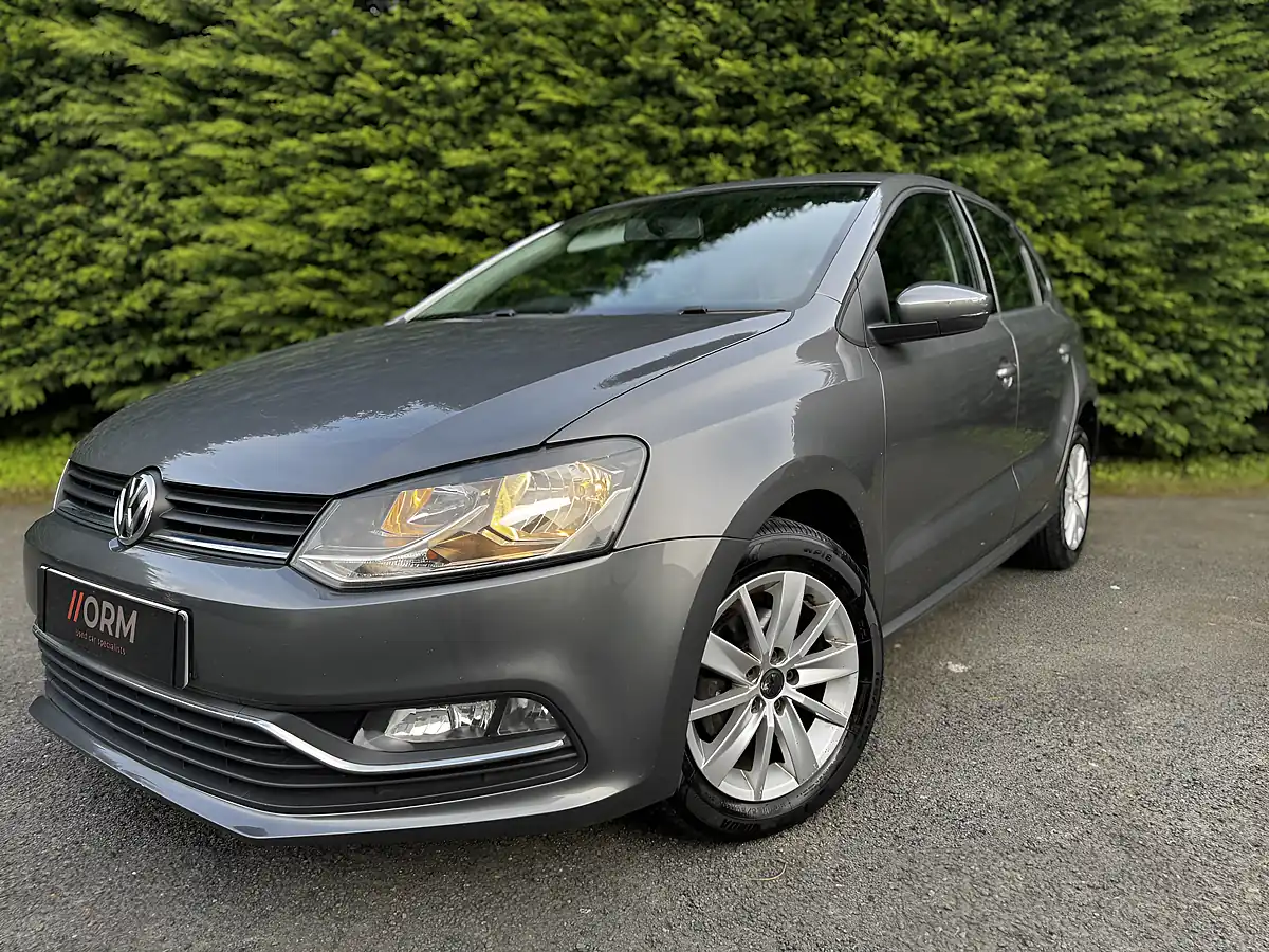 Used 2015 Volkswagen Polo Se Grey - Interior and Exterior details 5