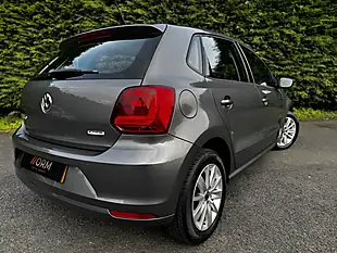 Used 2015 Volkswagen Polo Se Grey - Interior and Exterior details 8