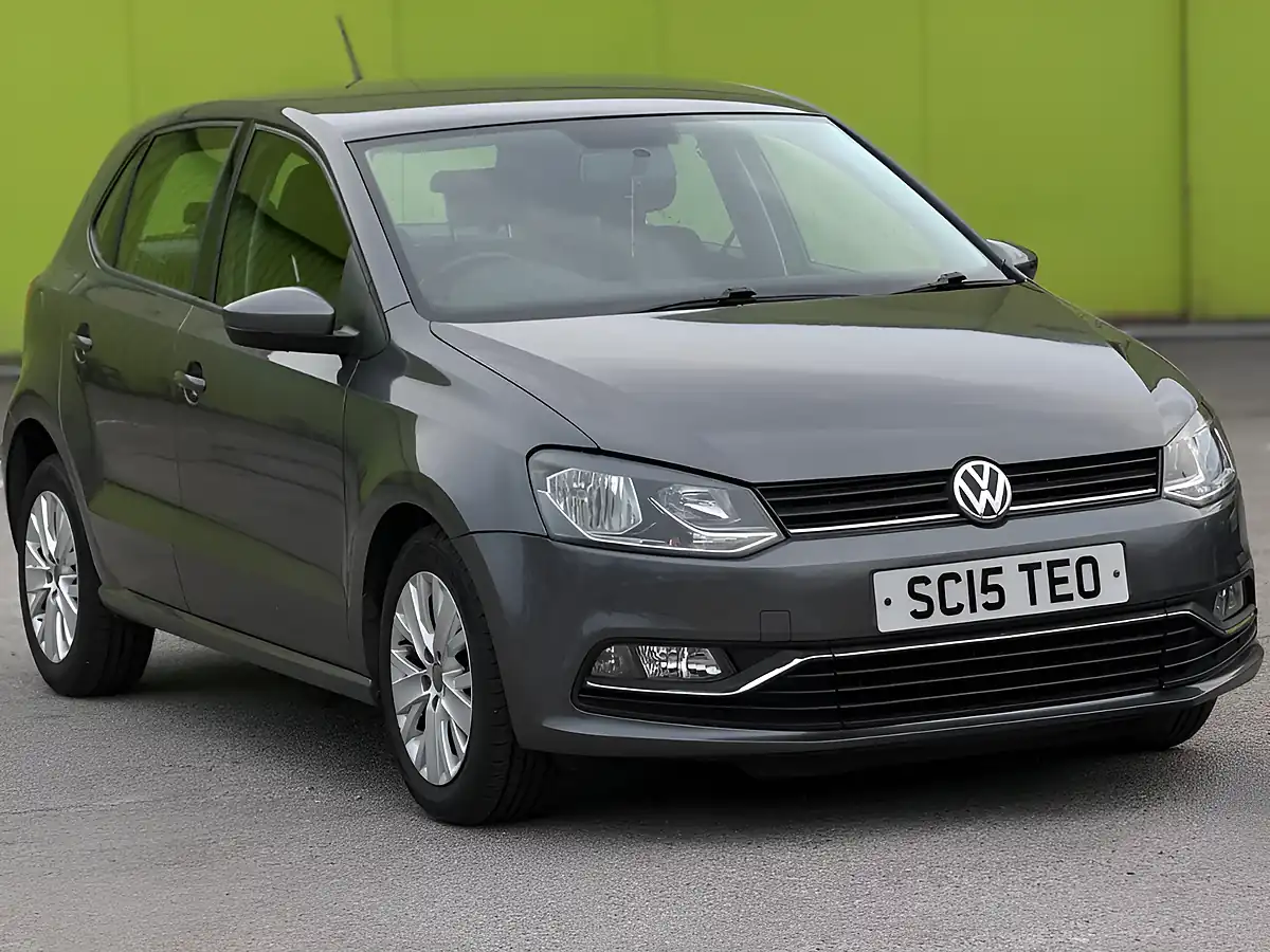 Used 2015 Volkswagen Polo Se Grey - Front View