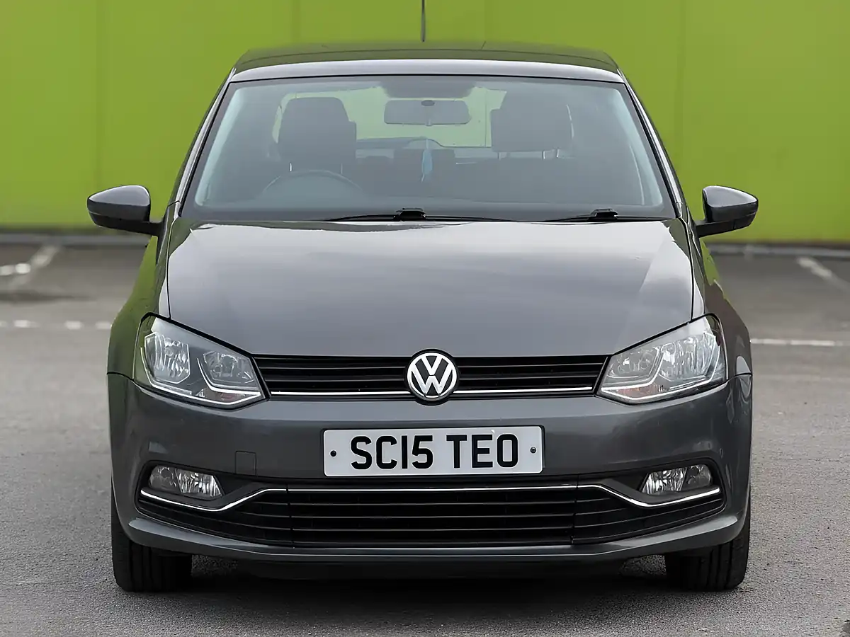 Used 2015 Volkswagen Polo Se Grey - Interior and Exterior details 3