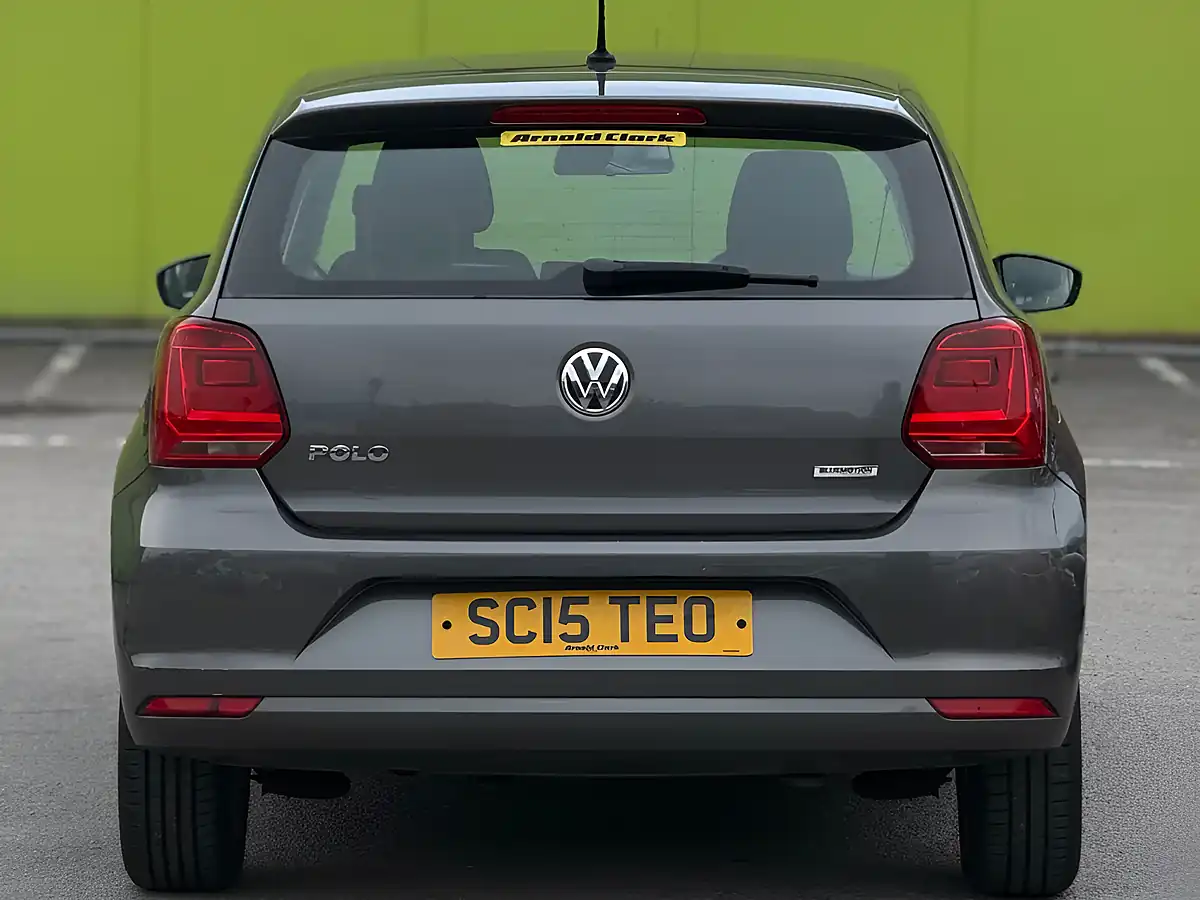 Used 2015 Volkswagen Polo Se Grey - Interior and Exterior details 6