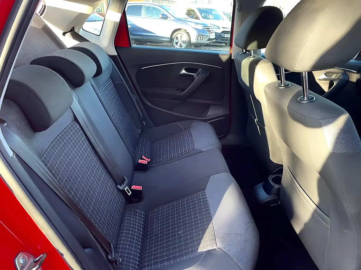 Used 2015 Volkswagen Polo Se Red - Interior and Exterior details 14