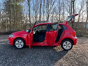 Used 2015 Volkswagen Polo Se Red - Interior and Exterior details 5
