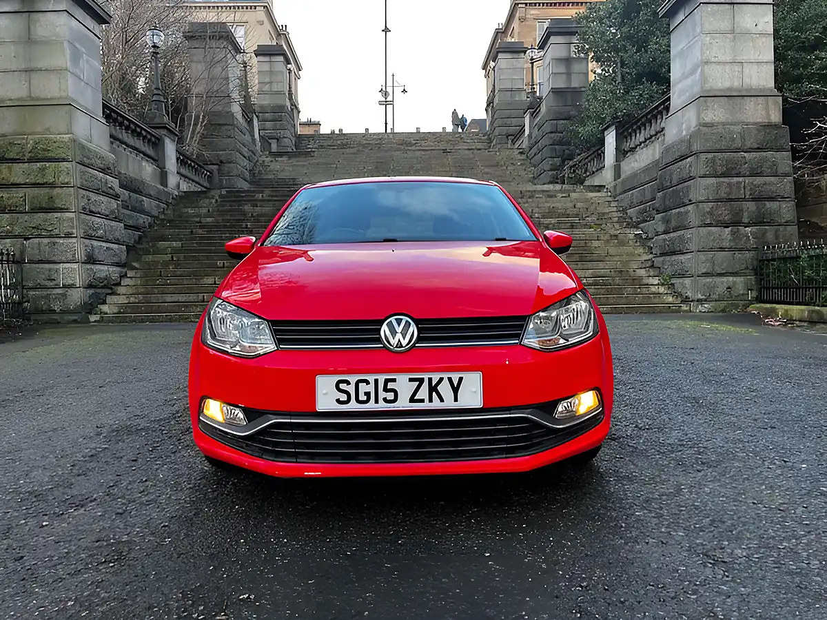 Used 2015 Volkswagen Polo Se Red - Interior and Exterior details 4