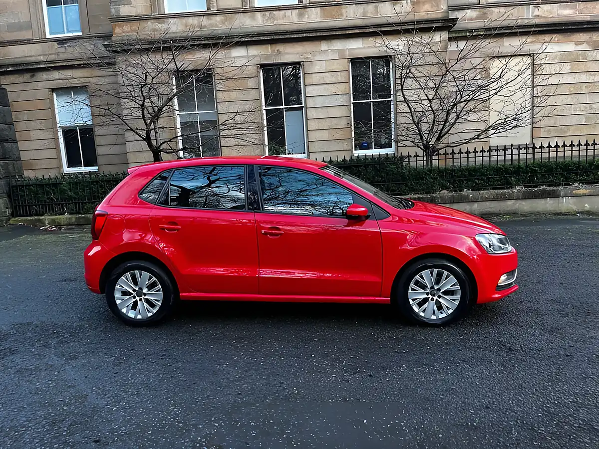 Used 2015 Volkswagen Polo Se Red - Interior and Exterior details 6