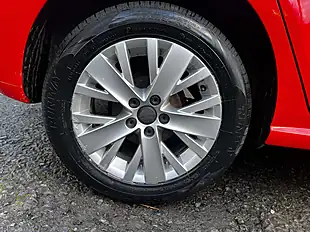 Used 2015 Volkswagen Polo Se Red - Interior and Exterior details 8