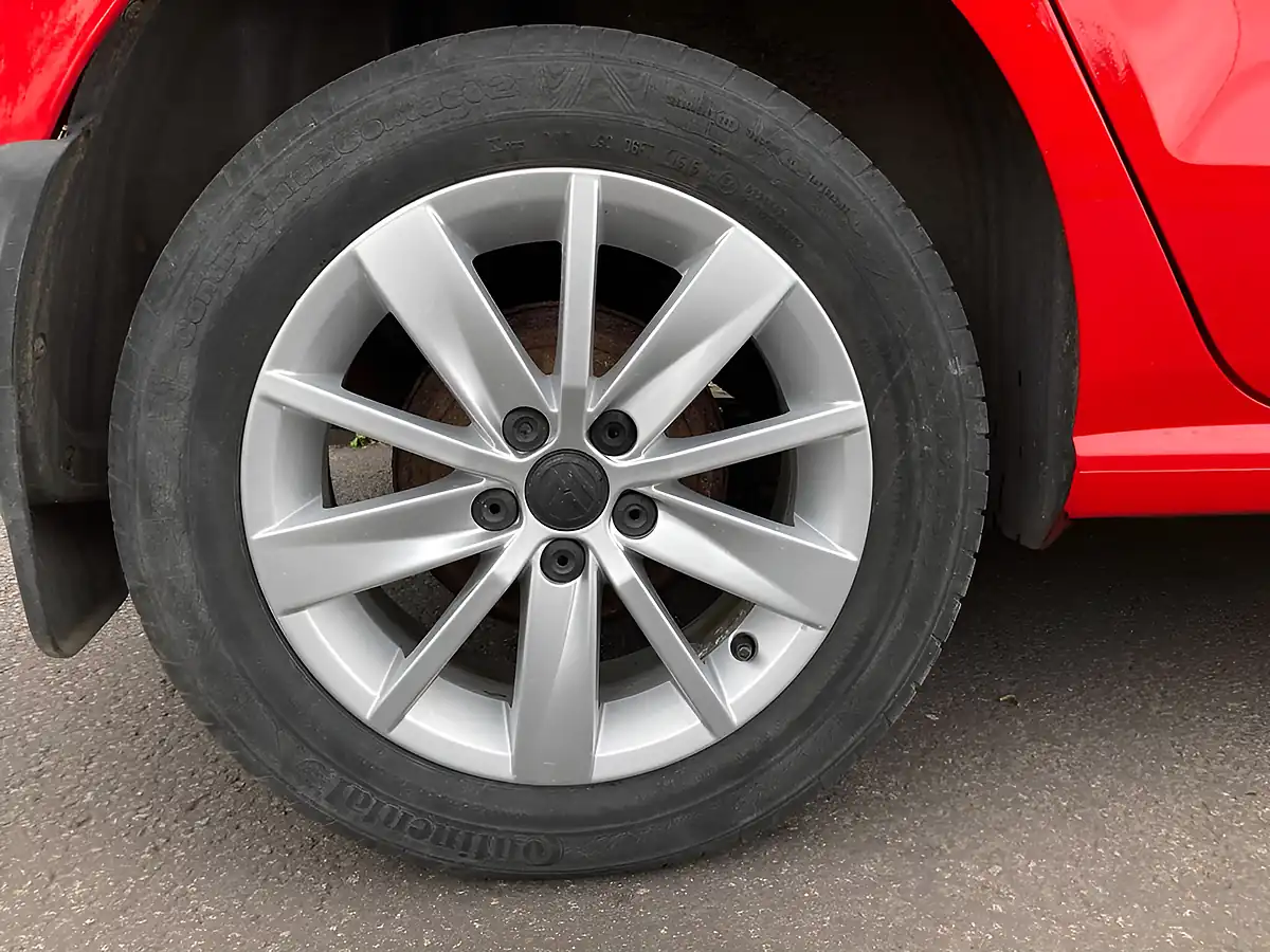 Used 2015 Volkswagen Polo Se Red - Interior and Exterior details 10