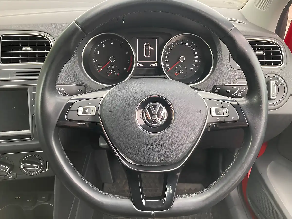 Used 2015 Volkswagen Polo Se Red - Interior and Exterior details 15