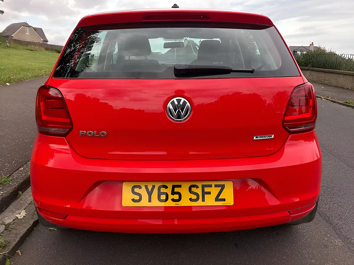 Used 2015 Volkswagen Polo Se Red - Interior and Exterior details 4