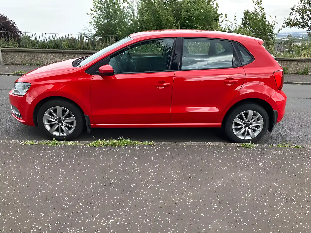 Used 2015 Volkswagen Polo Se Red - Interior and Exterior details 6
