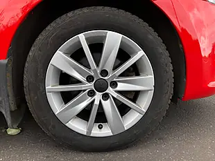 Used 2015 Volkswagen Polo Se Red - Interior and Exterior details 9