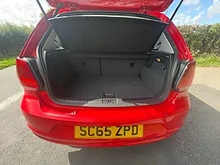Used 2015 Volkswagen Polo Se Red - Interior and Exterior details 16