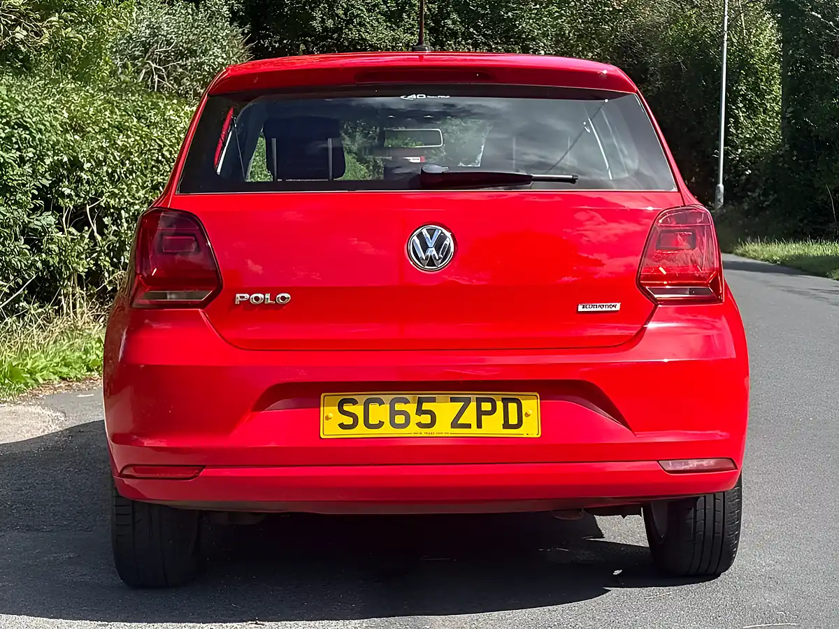 Used 2015 Volkswagen Polo Se Red - Interior and Exterior details 6