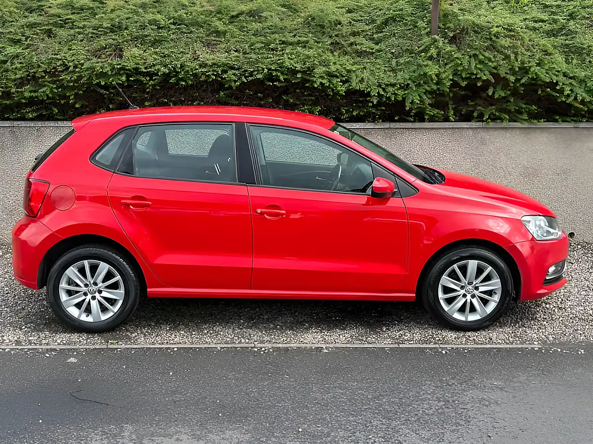 Used 2015 Volkswagen Polo Se Red - Interior and Exterior details 2
