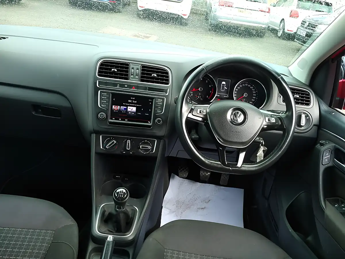 Used 2015 Volkswagen Polo Se Red - Interior and Exterior details 11