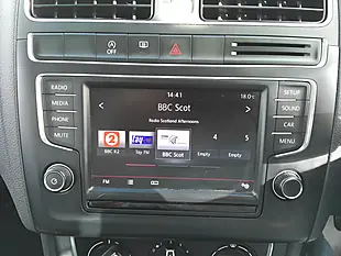Used 2015 Volkswagen Polo Se Red - Interior and Exterior details 16