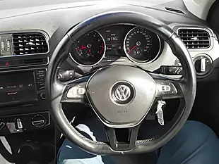 Used 2015 Volkswagen Polo Se Red - Interior and Exterior details 20
