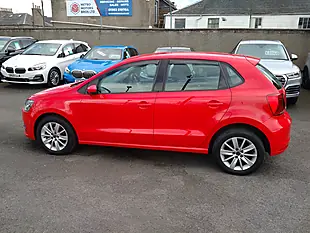 Used 2015 Volkswagen Polo Se Red - Interior and Exterior details 3