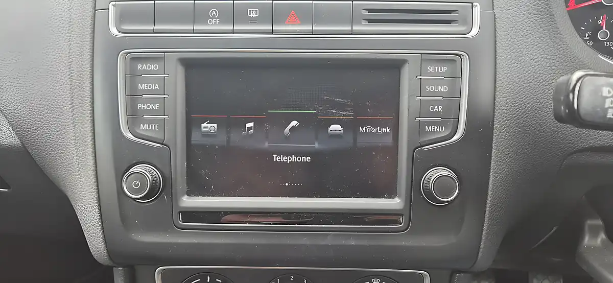 Used 2015 Volkswagen Polo Se Silver - Interior and Exterior details 13