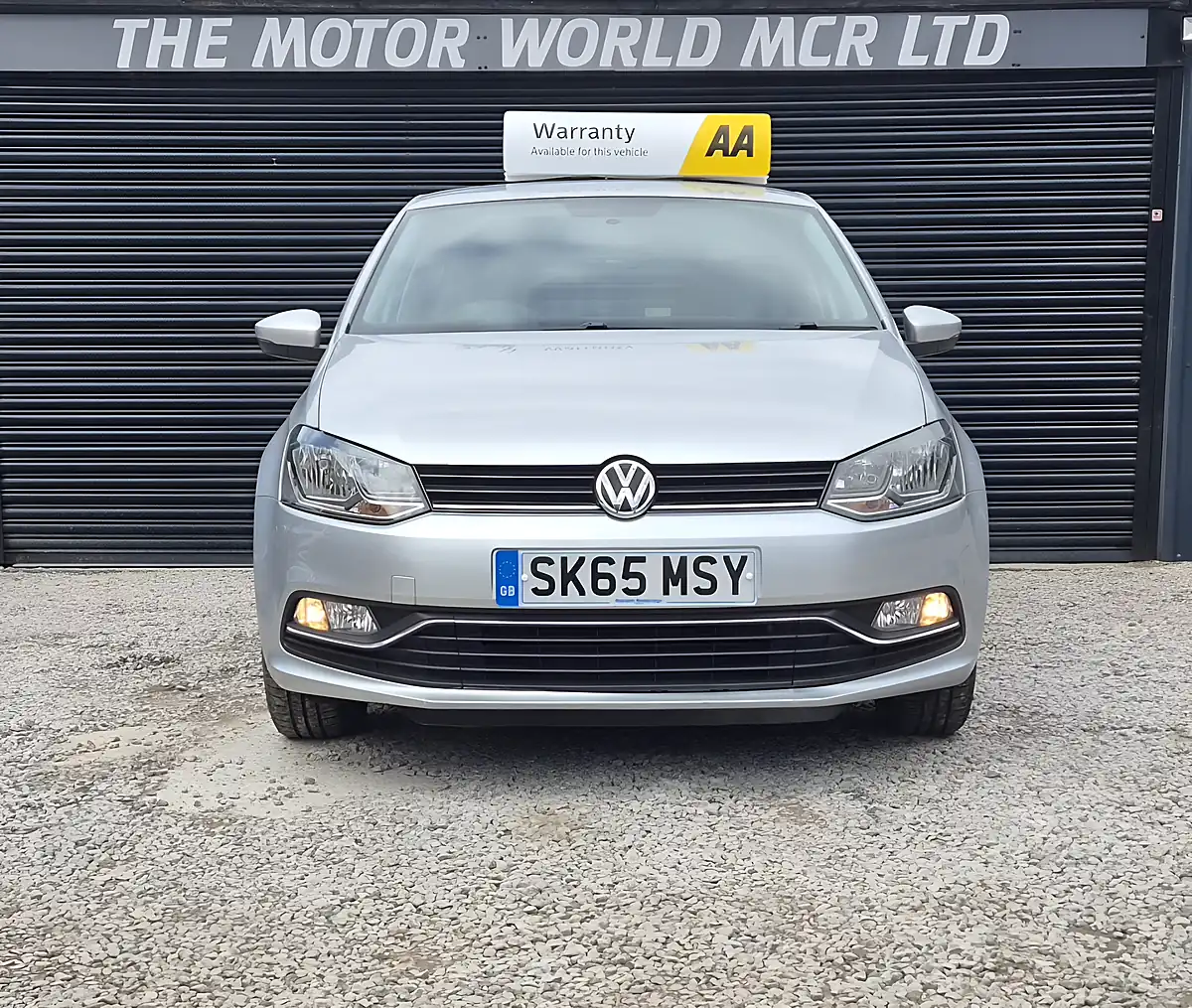 Used 2015 Volkswagen Polo Se Silver - Interior and Exterior details 3