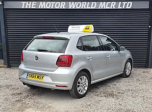 Used 2015 Volkswagen Polo Se Silver - Interior and Exterior details 5